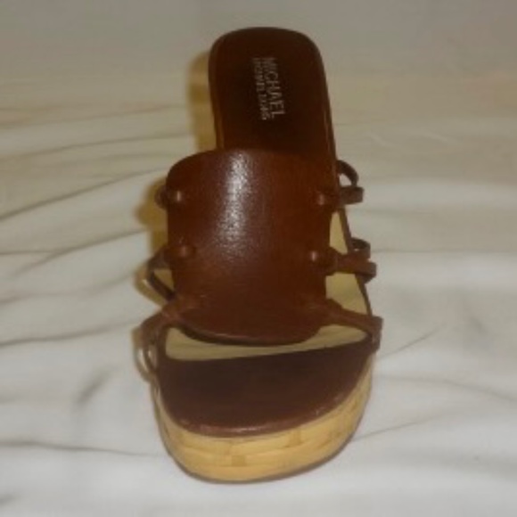 Michael Kors Santorini Knotted Slide - Picture 2 of 9